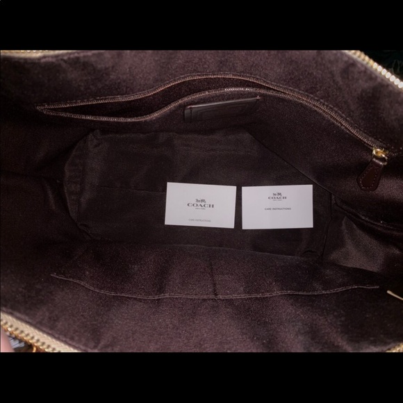 Purse - Picture 4 of 4